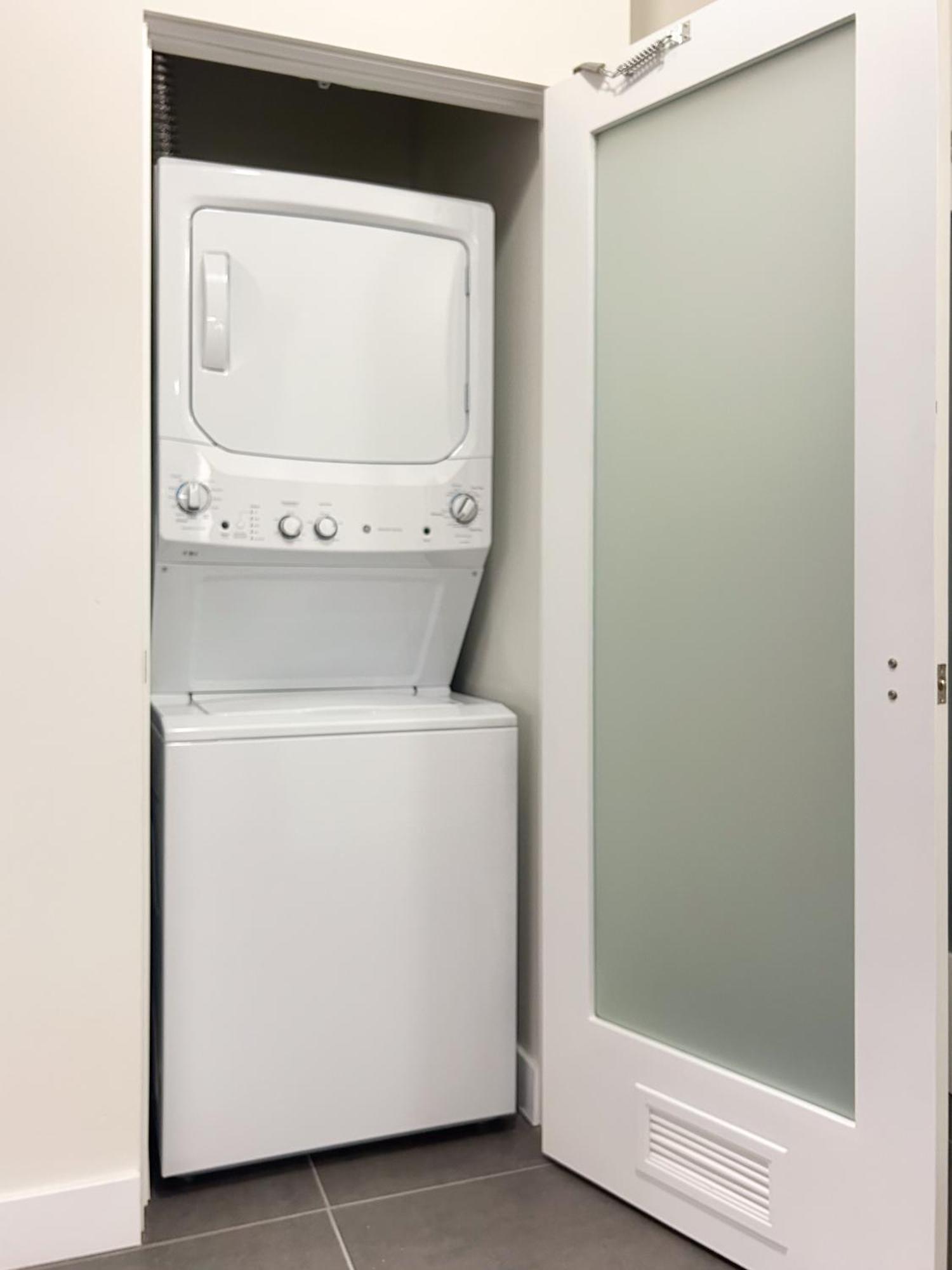 Downtown Escape - 2br W Skyline Views & Hot Tub * Los Ángeles